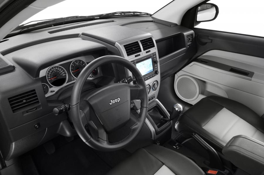  Jeep Compass 2007 года  (фото 58 из 100)